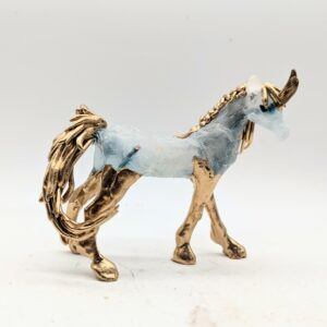Petite licorne dorée